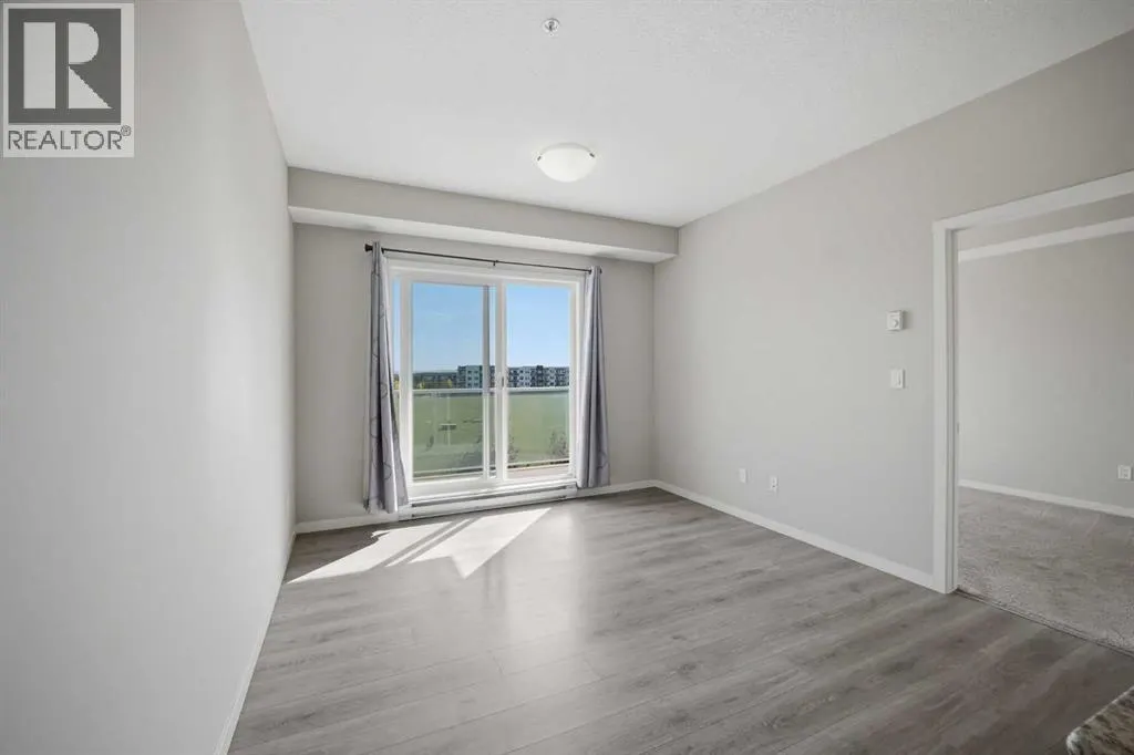 330, 20 Seton Park SE
