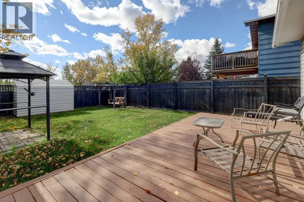 325 Flett Drive NE