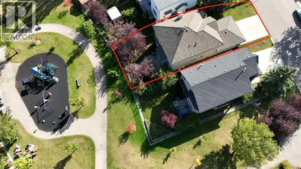 25 Arbour Ridge Park NW