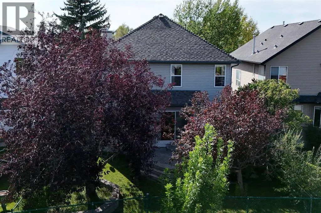 25 Arbour Ridge Park NW