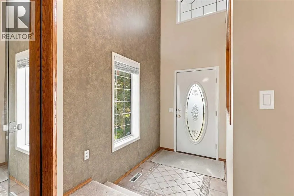 25 Arbour Ridge Park NW