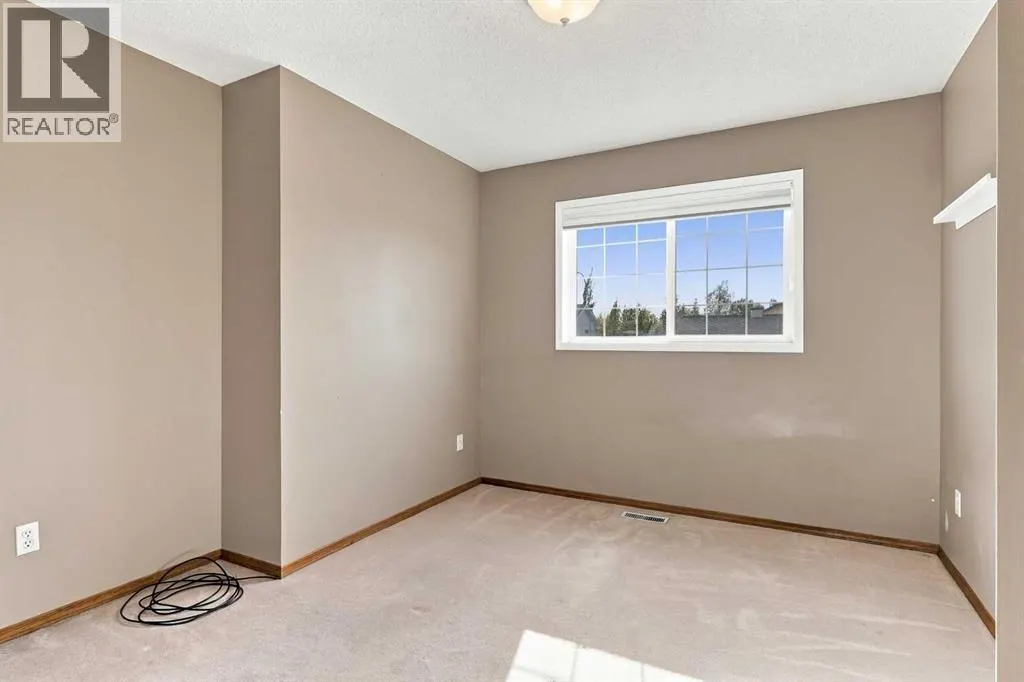 25 Arbour Ridge Park NW