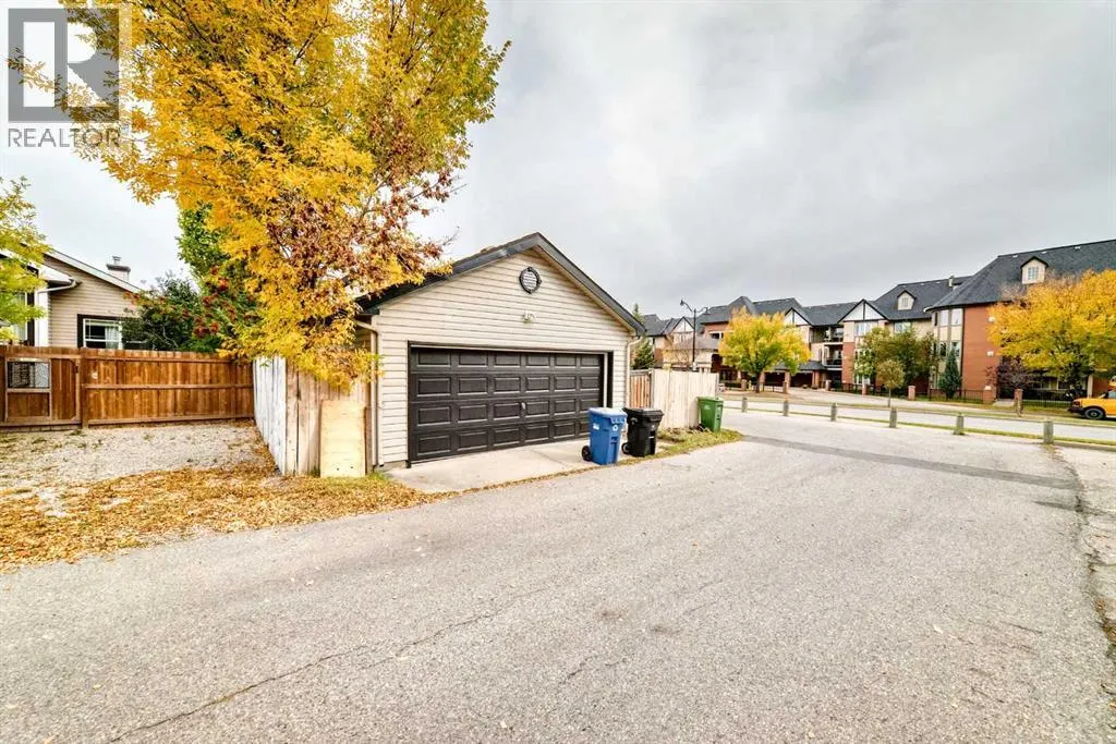 73 Inverness Green SE