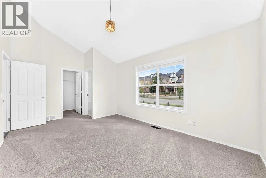73 Inverness Green SE