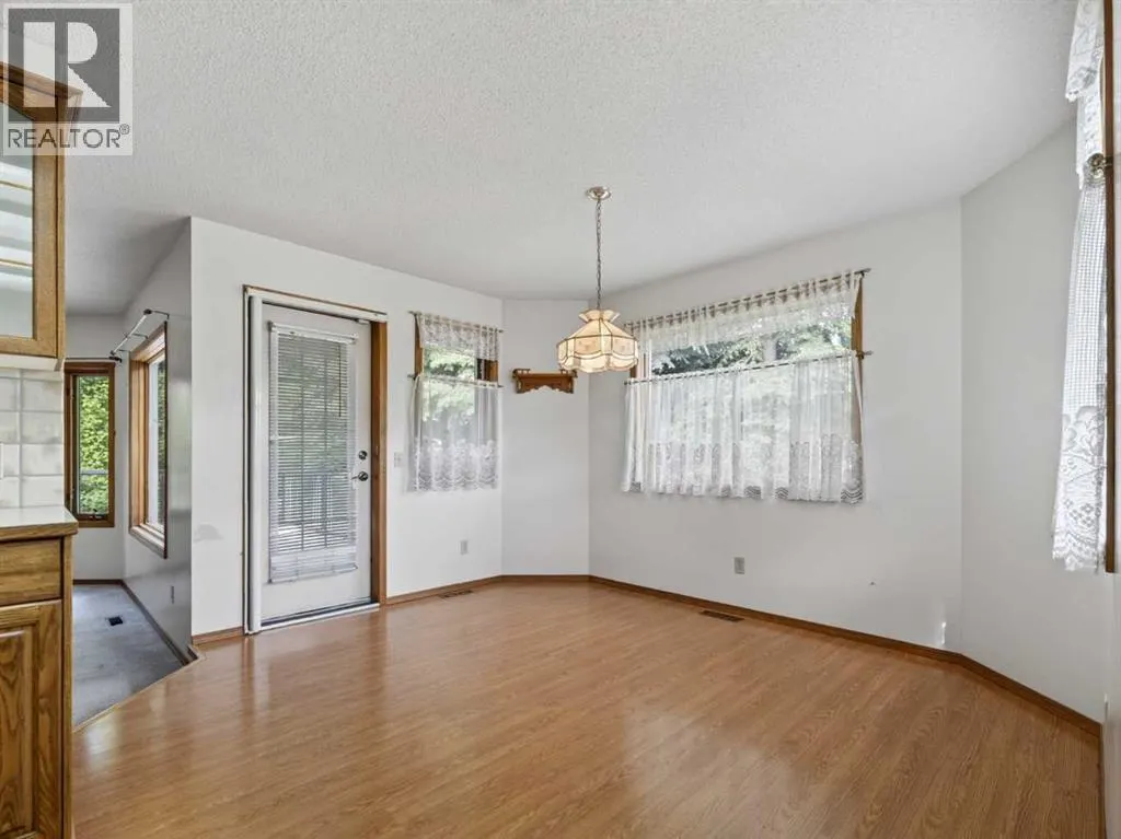 92 Scandia Hill NW