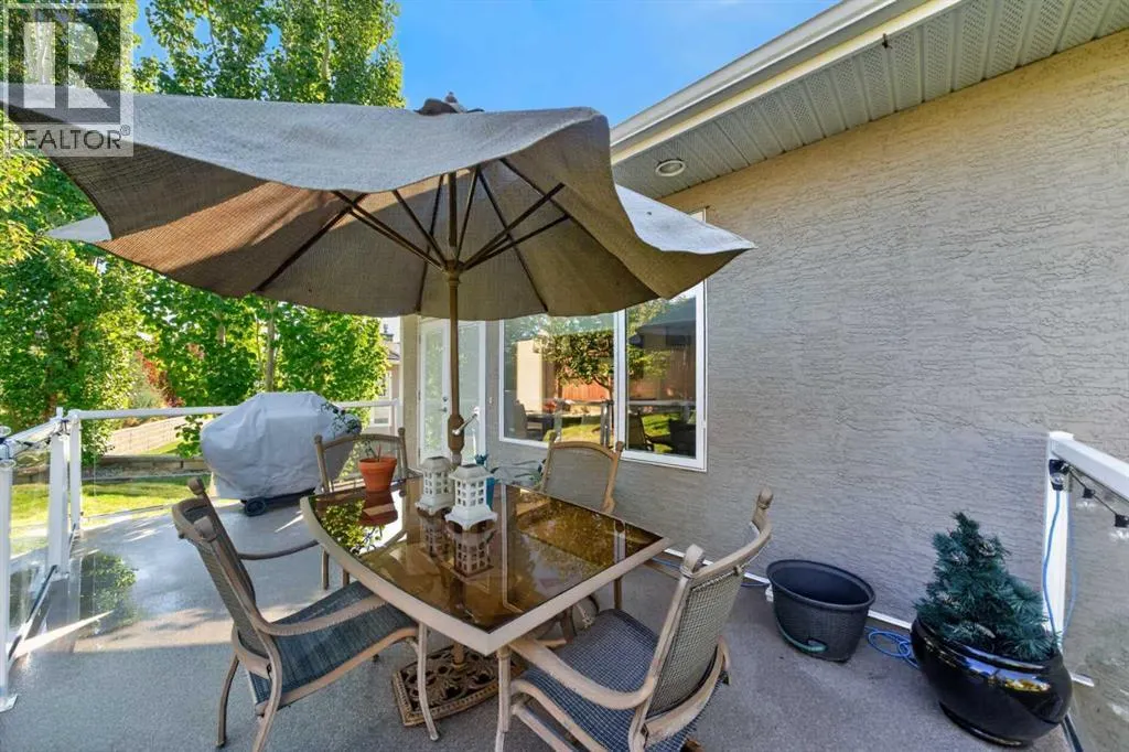 64 Elysian Crescent SW