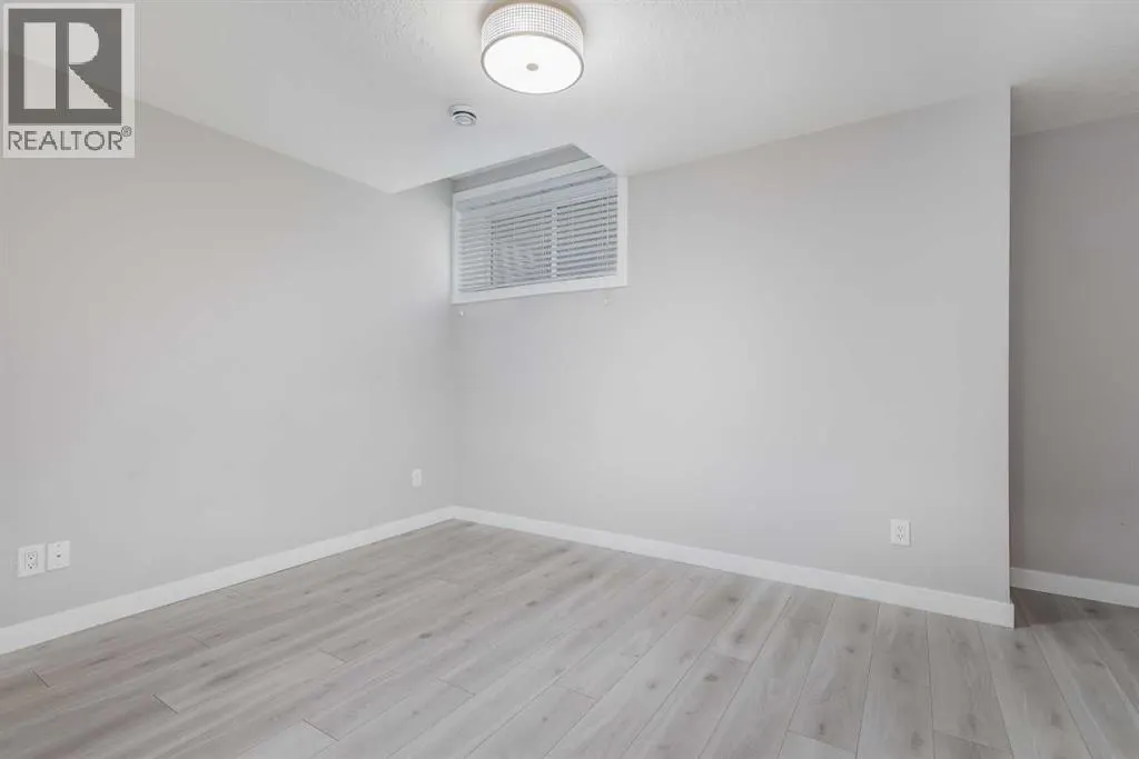 104 Corner Meadows Gate NE