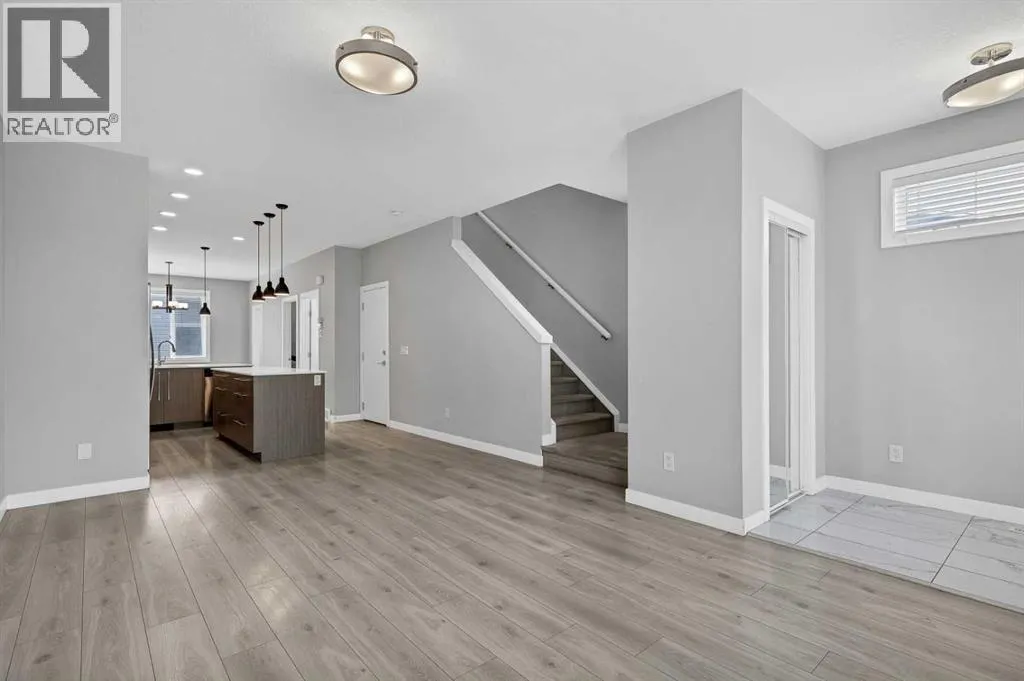 104 Corner Meadows Gate NE