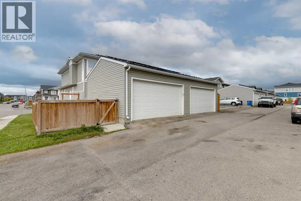 104 Corner Meadows Gate NE
