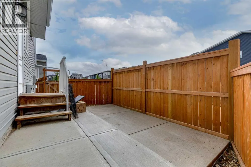 104 Corner Meadows Gate NE