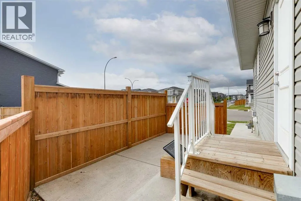 104 Corner Meadows Gate NE