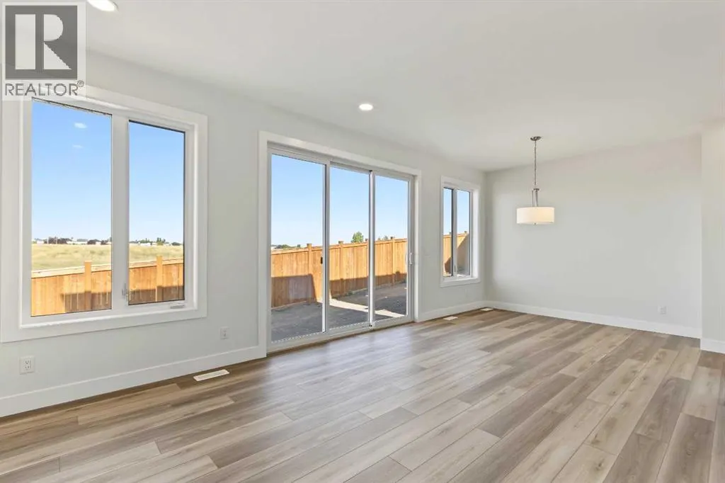 138 Silver Spruce Road SW