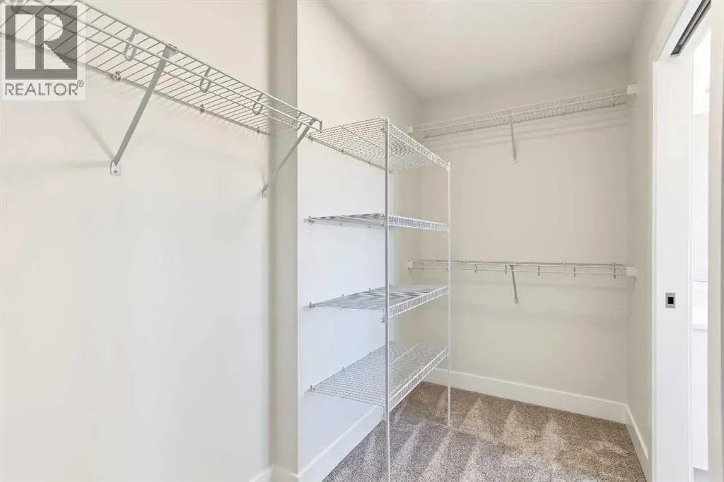138 Silver Spruce Road SW