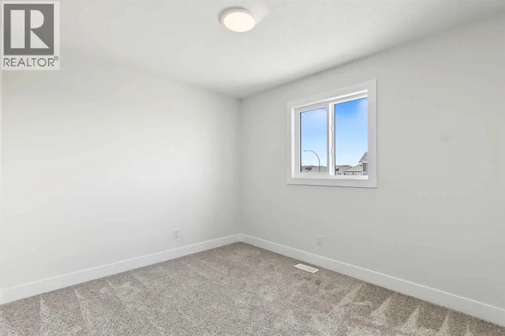 138 Silver Spruce Road SW