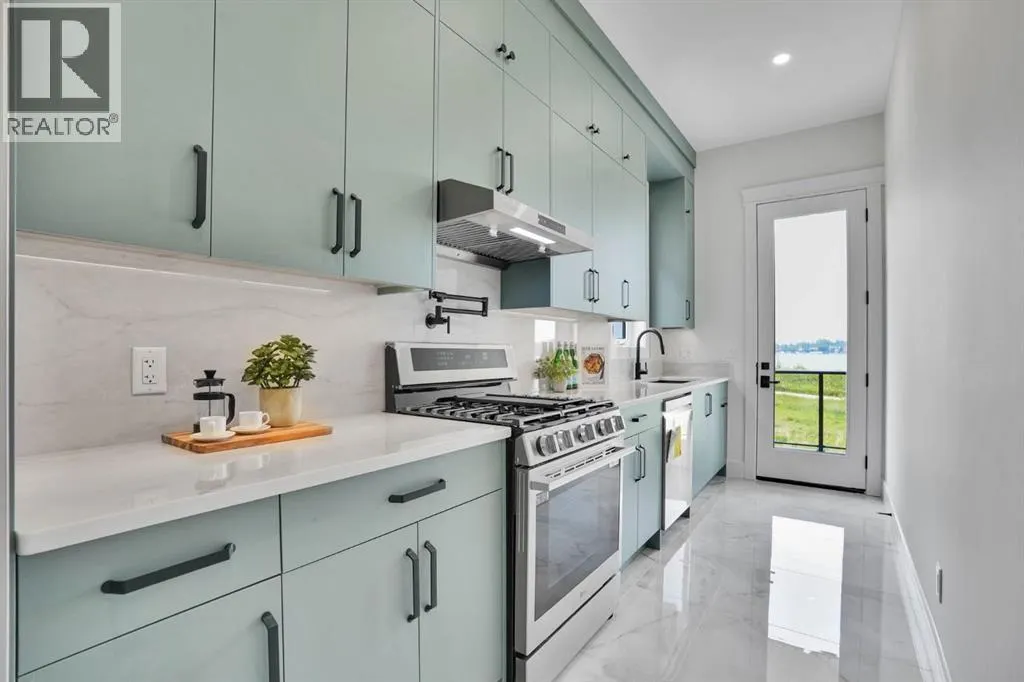 952 SOUTH SHORE Terrace