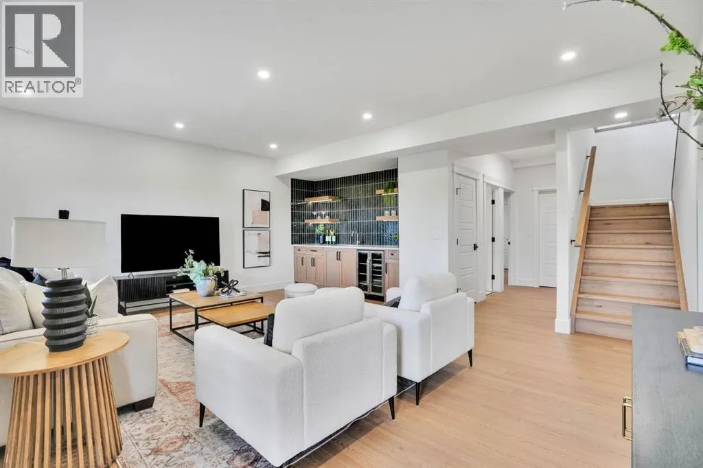 952 SOUTH SHORE Terrace