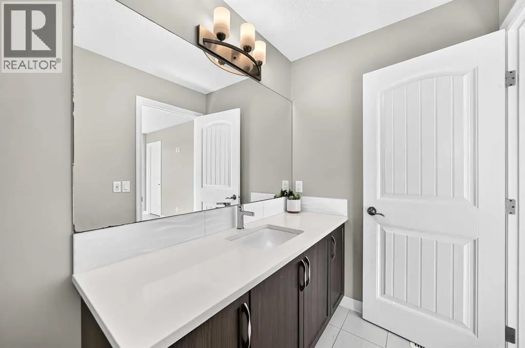 207 Legacy Glen Way SE