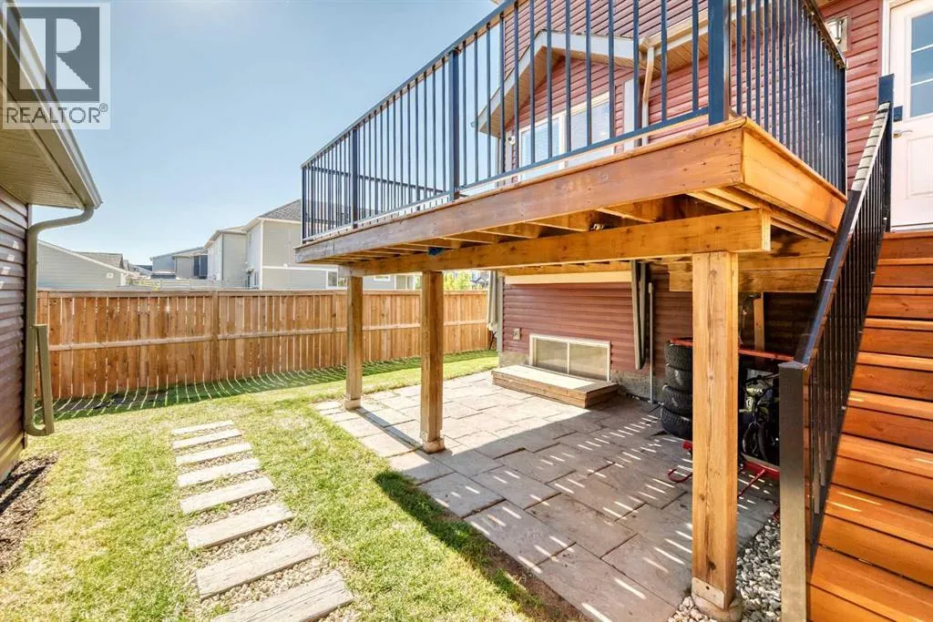 207 Legacy Glen Way SE