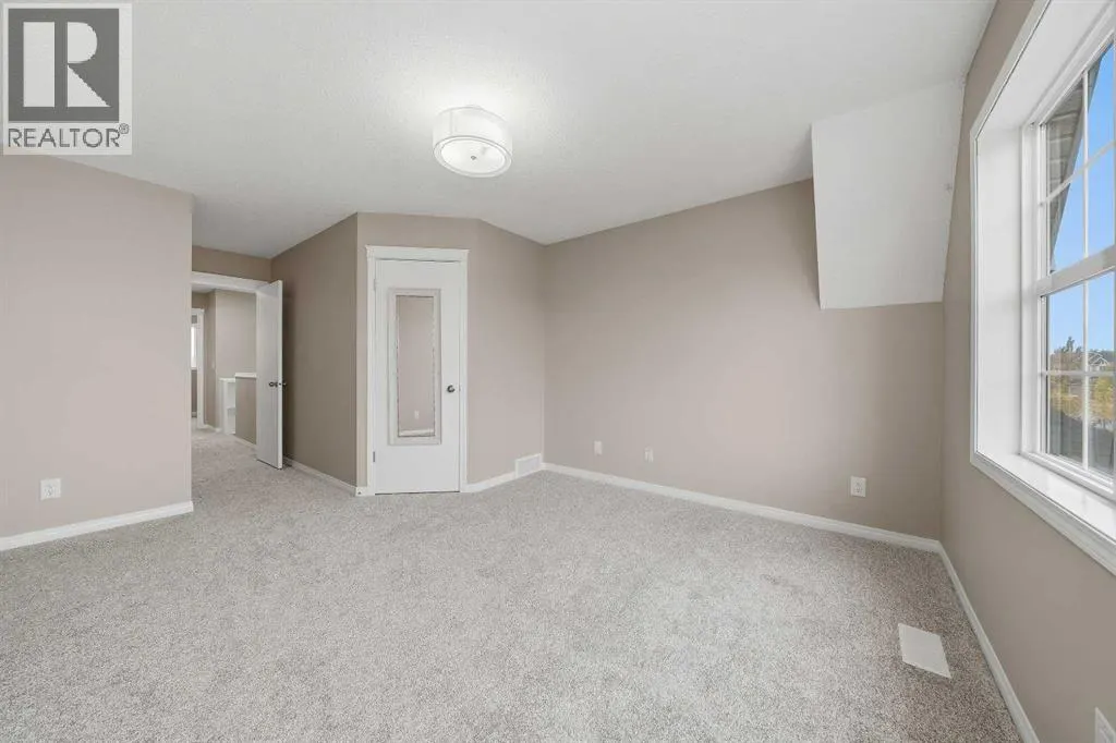 1833 New Brighton Drive SE