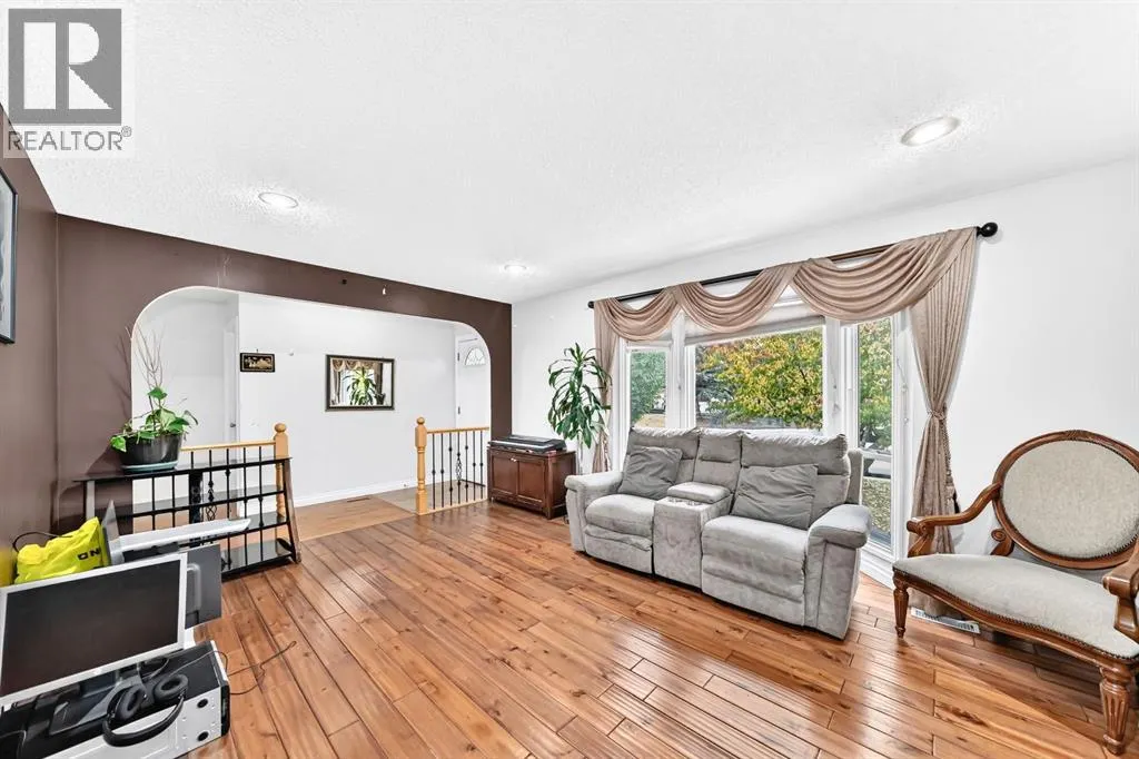 115 Whitehorn Road NE