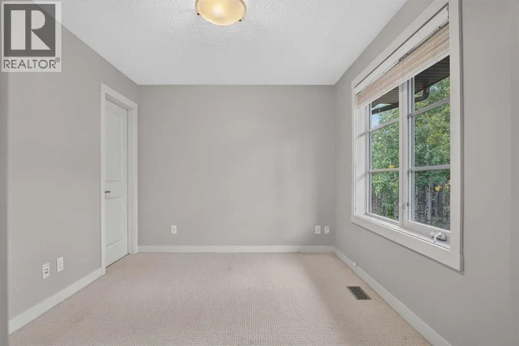 57 Aspen Hills Terrace SW
