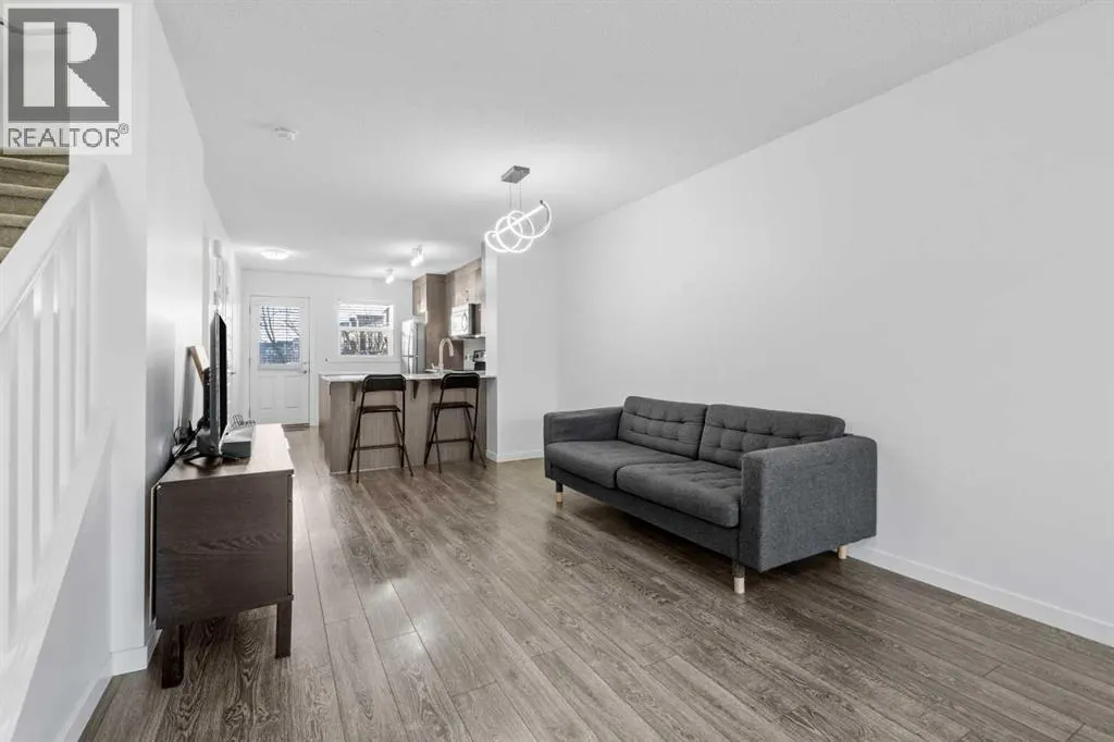 111 Auburn Bay Street SE