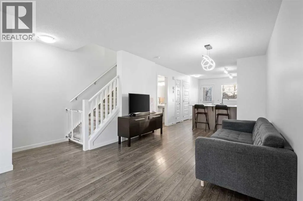 111 Auburn Bay Street SE