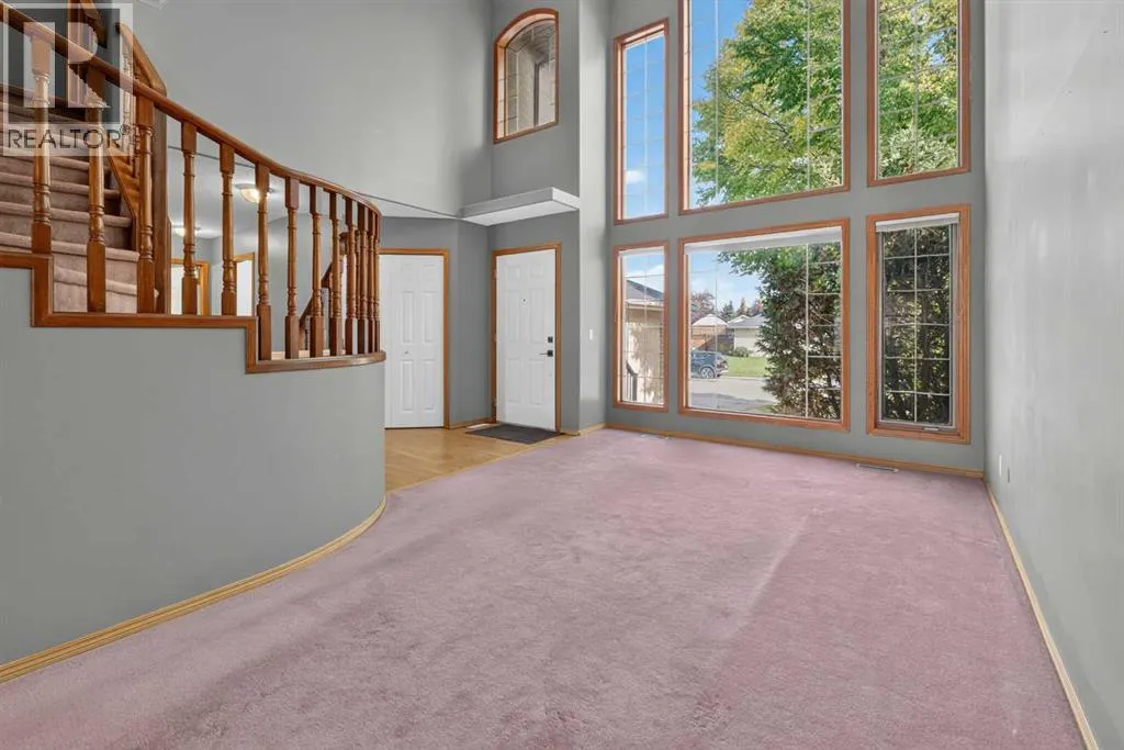 148 Sierra Madre Crescent SW