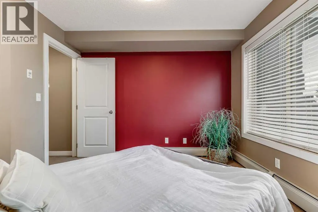 209, 15 Saddlestone Way NE