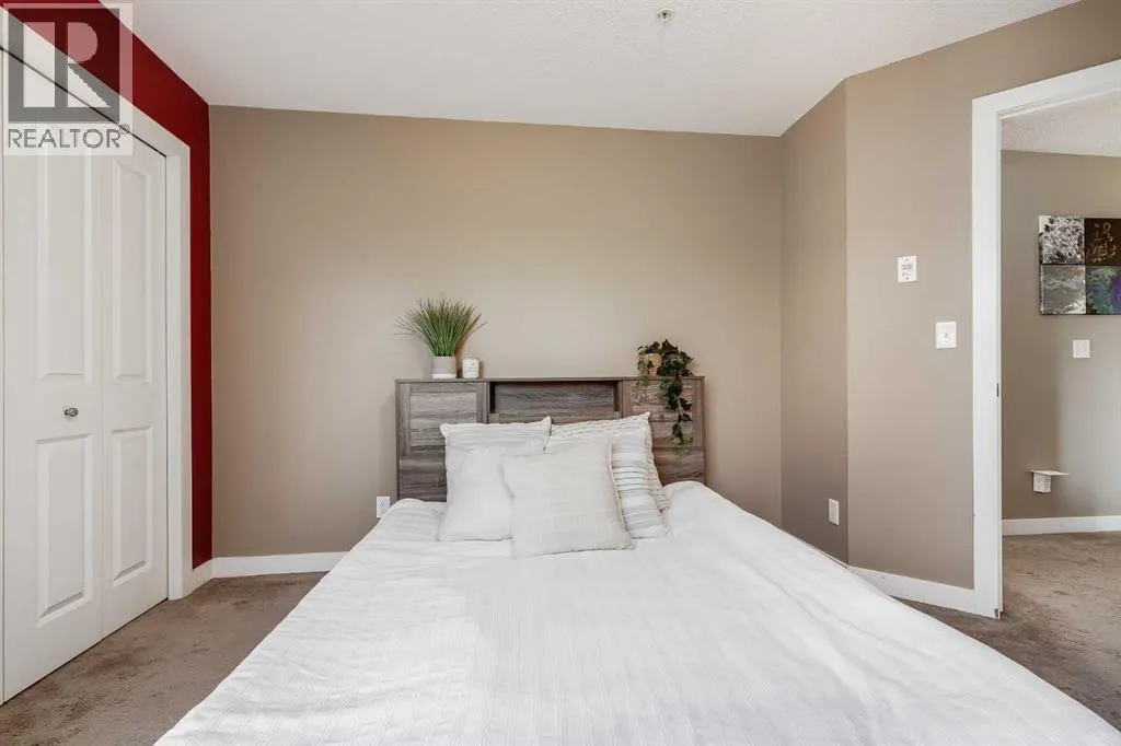 209, 15 Saddlestone Way NE
