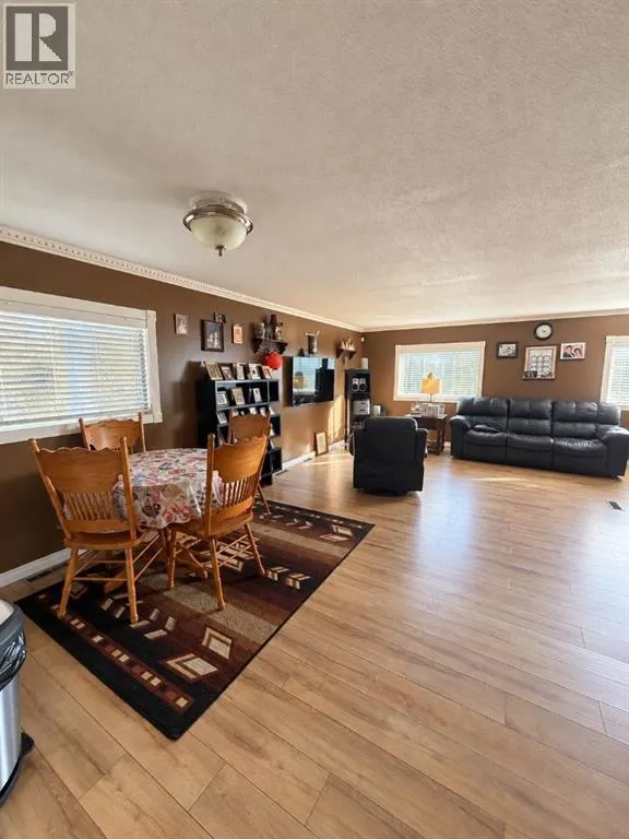 128 Grandview Crescent