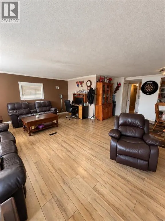 128 Grandview Crescent
