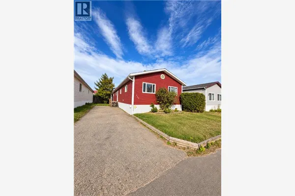 128 Grandview Crescent