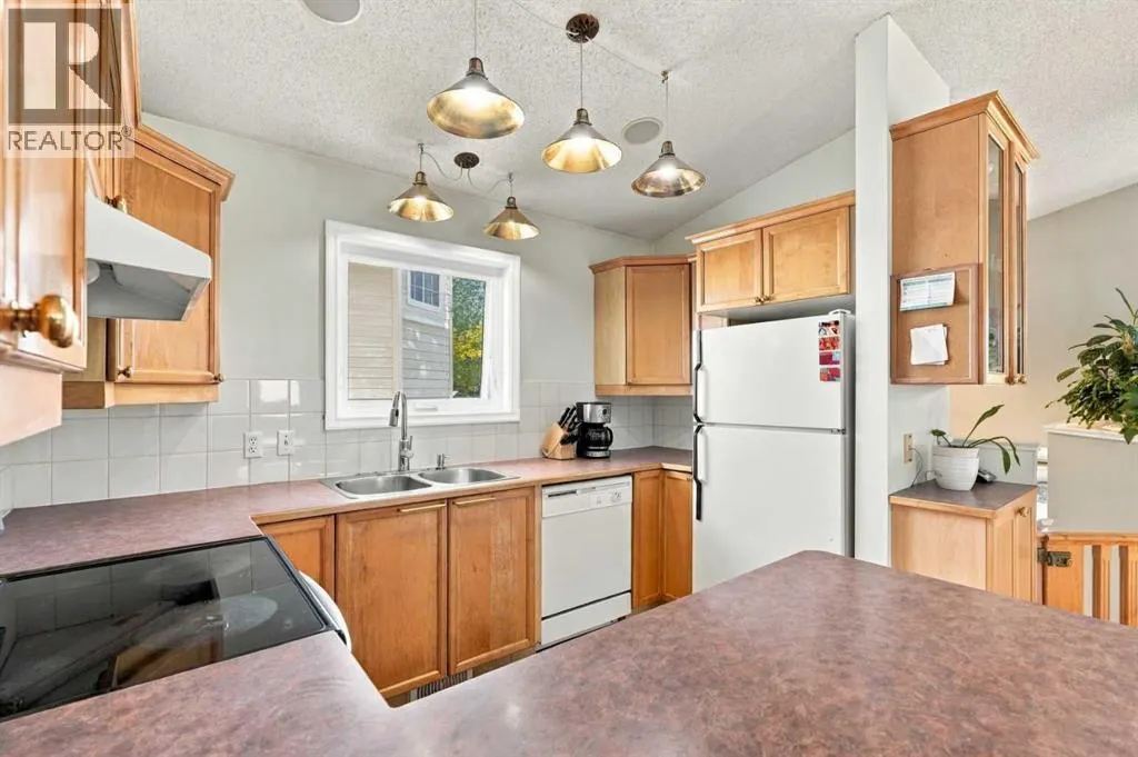 67 Martin Crossing Close NE