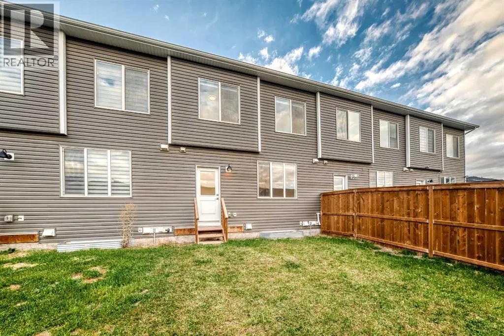 107 Cornerstone Path NE