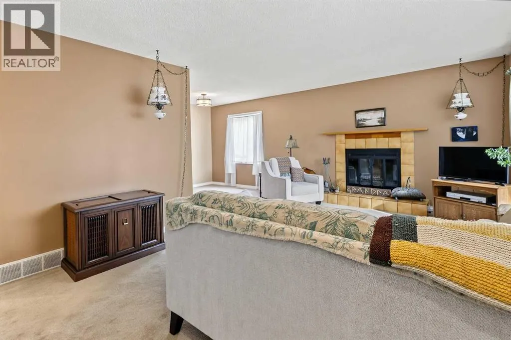 148 Marwood Circle NE