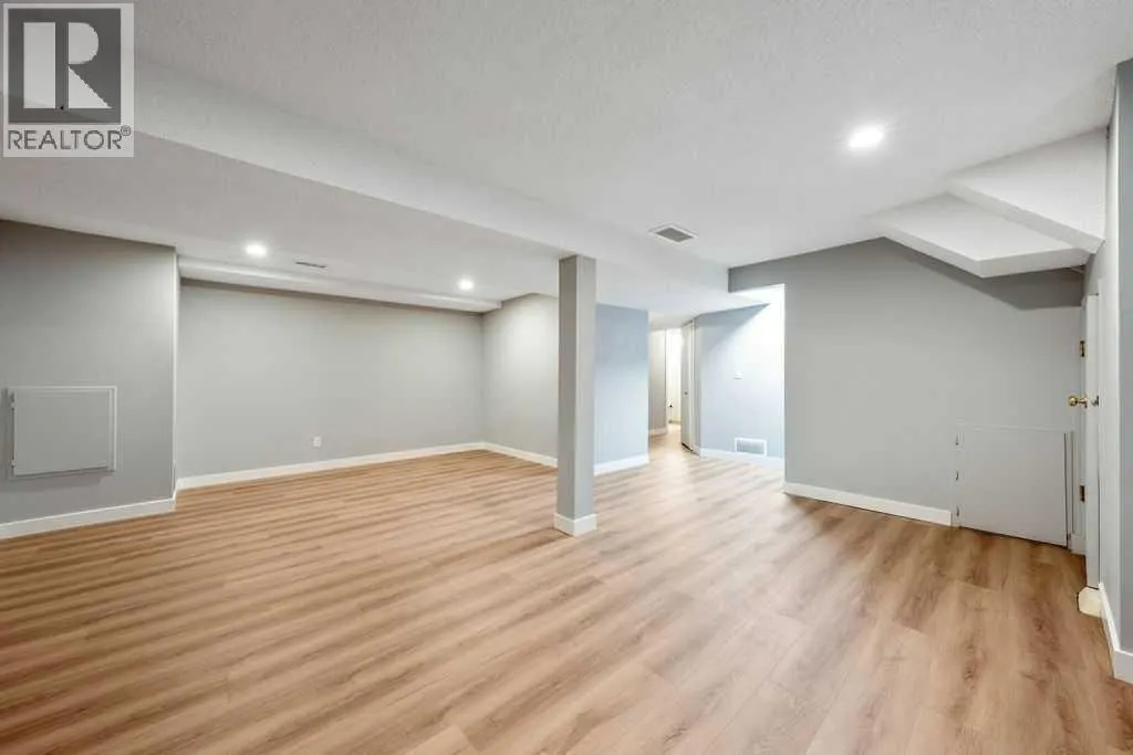 218A Allan Crescent SE