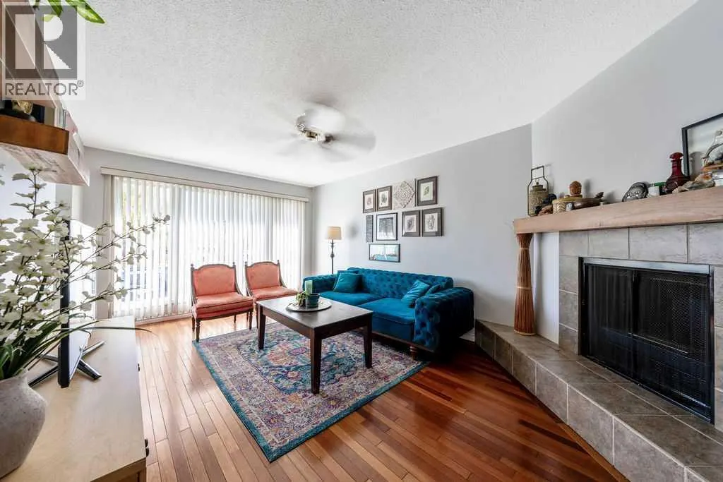 218A Allan Crescent SE