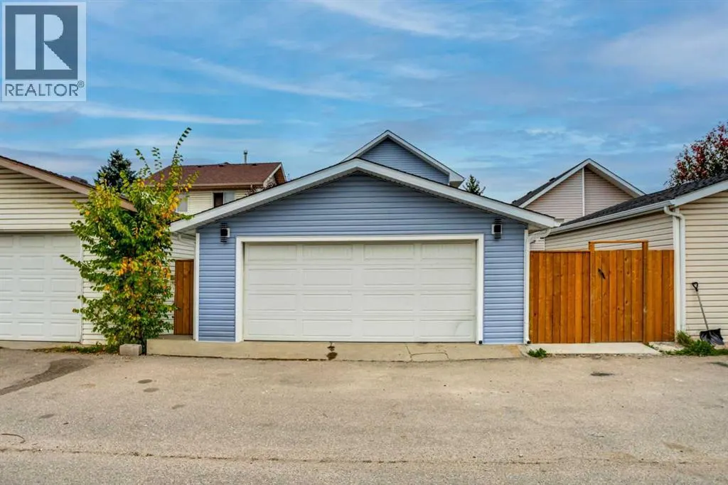 73 Martinridge Crescent NE