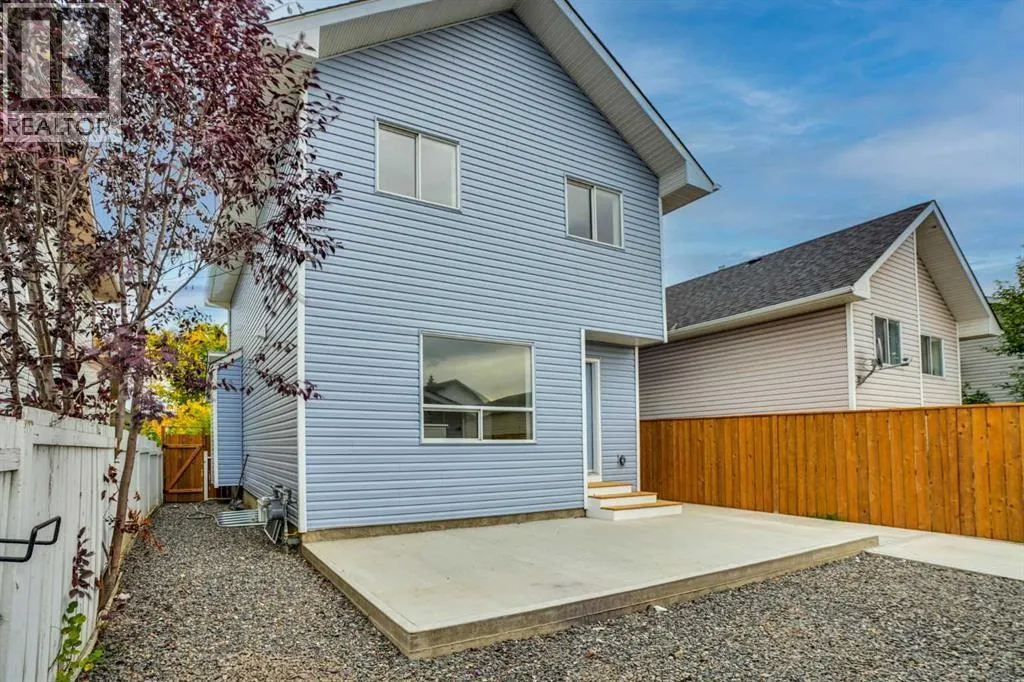 73 Martinridge Crescent NE