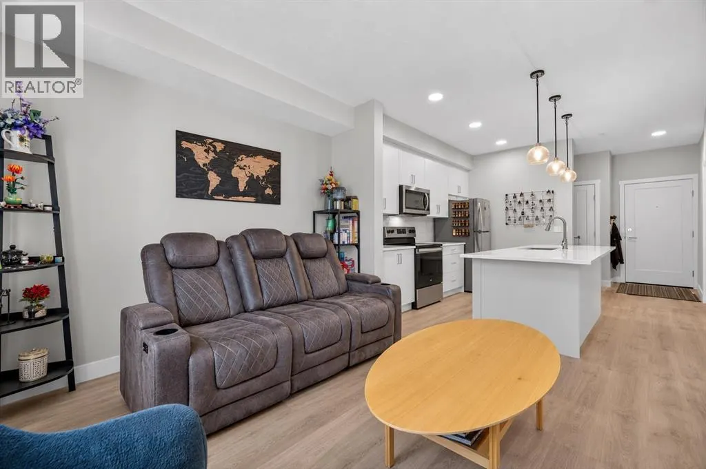 206, 700 Shawnee Square SW