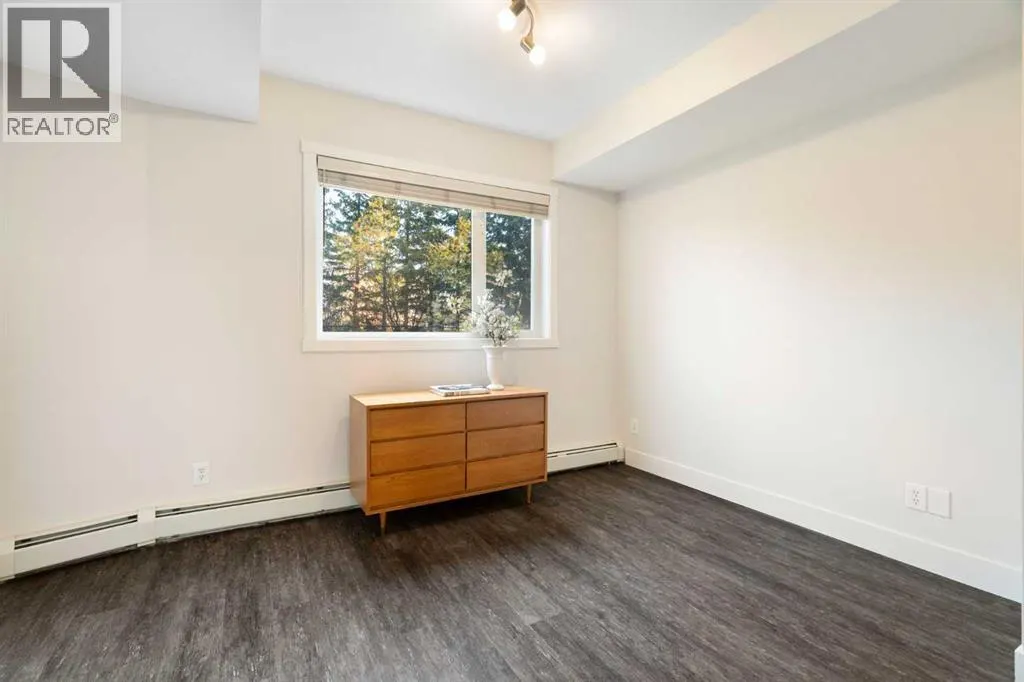 127, 69 Springborough Court SW