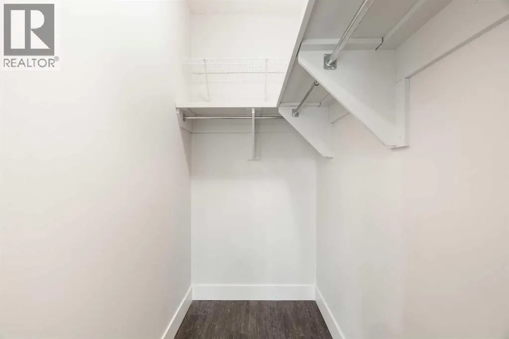 127, 69 Springborough Court SW