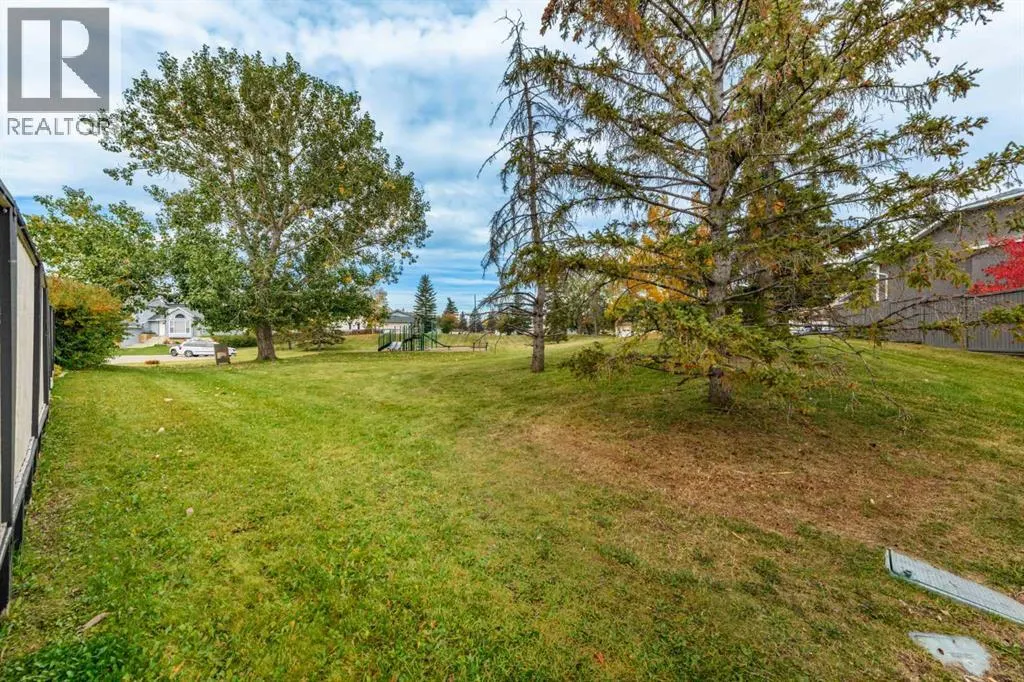 119 Pasadena Green NE