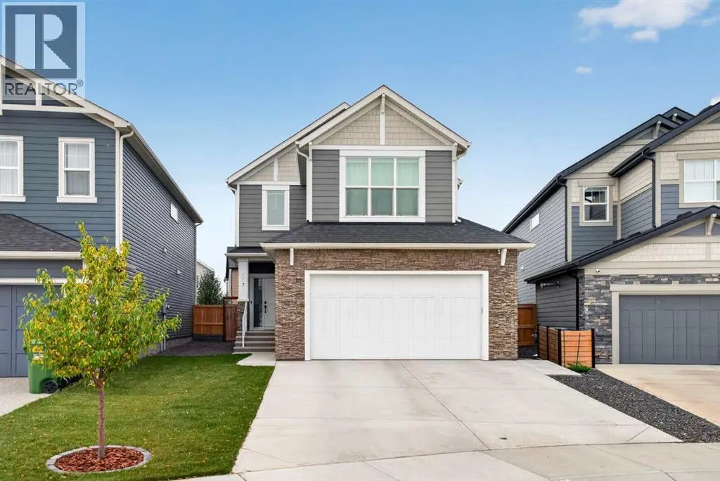 117 Legacy Glen Crescent SE