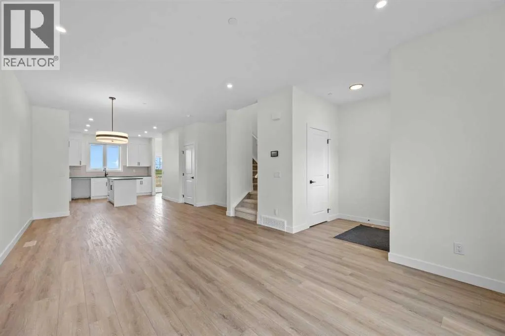 41 Hotchkiss Gardens SE