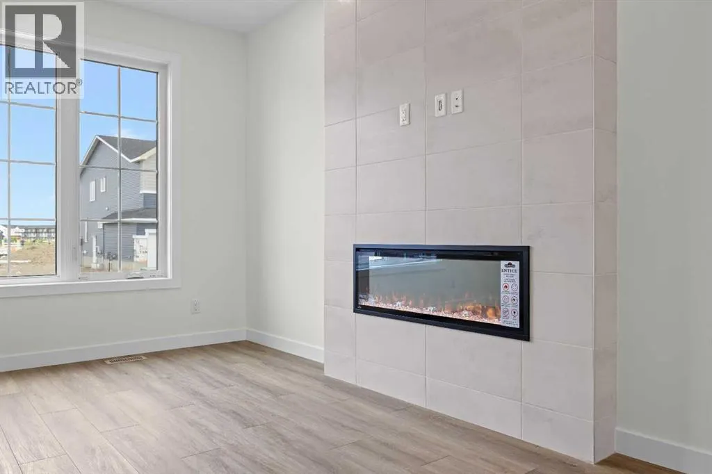 41 Hotchkiss Gardens SE