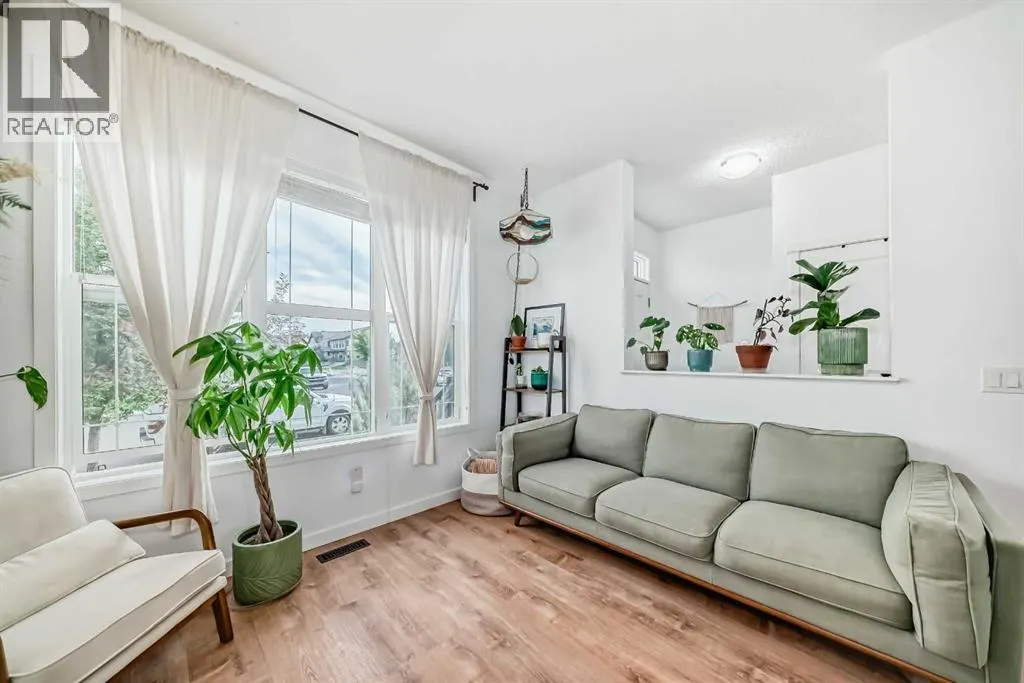 43 Masters Square SE