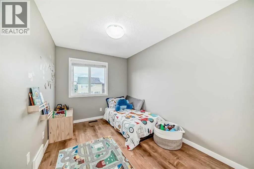 43 Masters Square SE