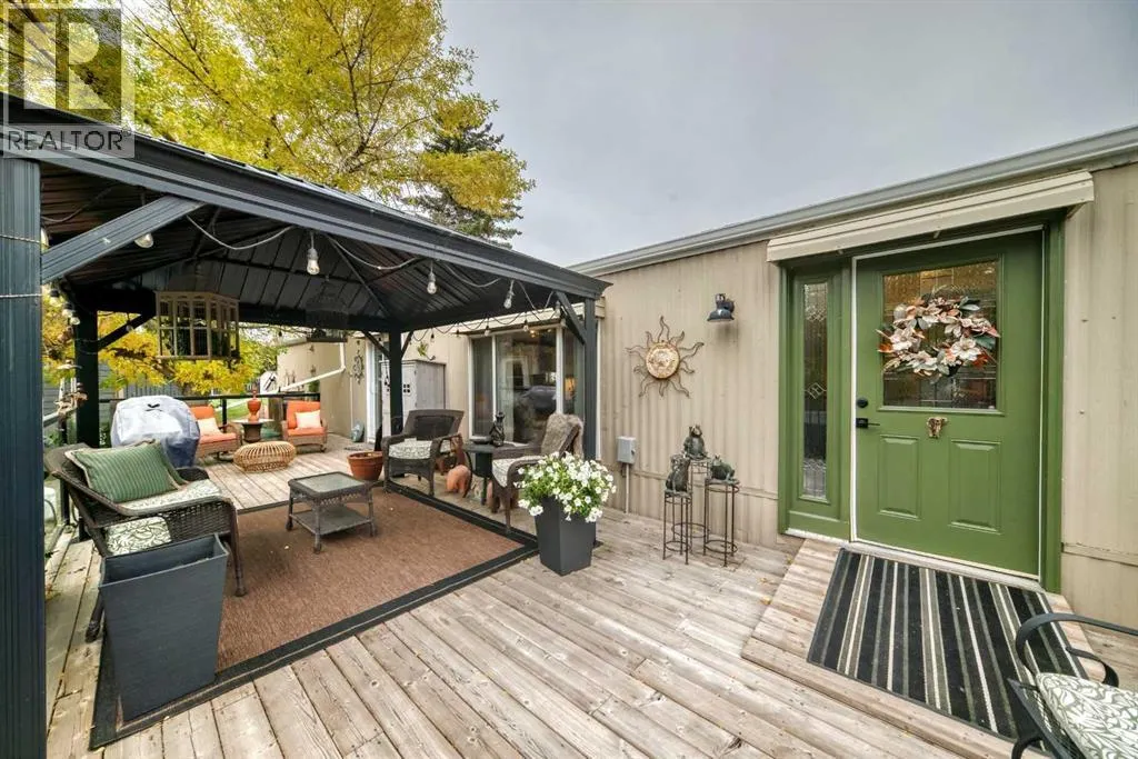 3221 Burroughs Manor NE